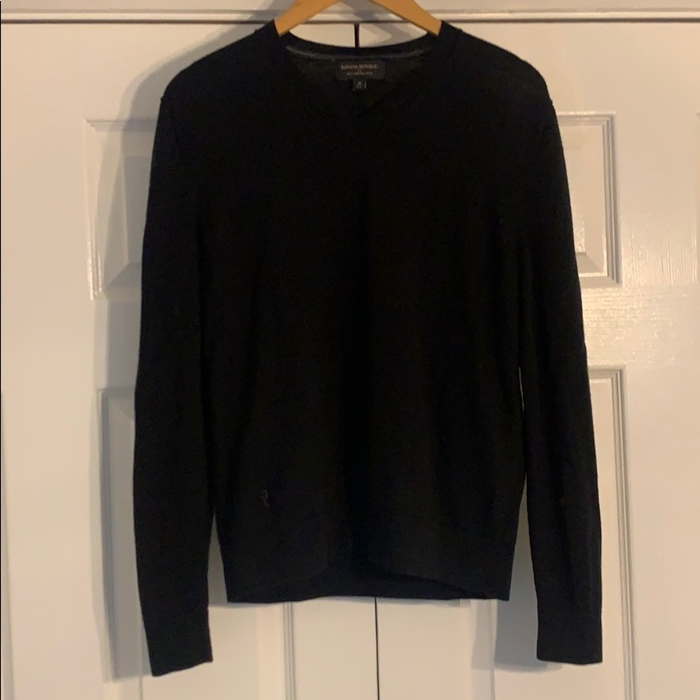 Banana Republic V neck sweater